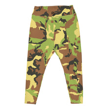 Load image into Gallery viewer, Camo Plus Size Leggings
